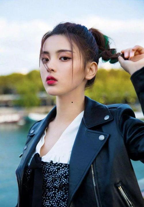 娱乐吃瓜酱百岁,娱乐吃瓜酱的璀璨人生回顾